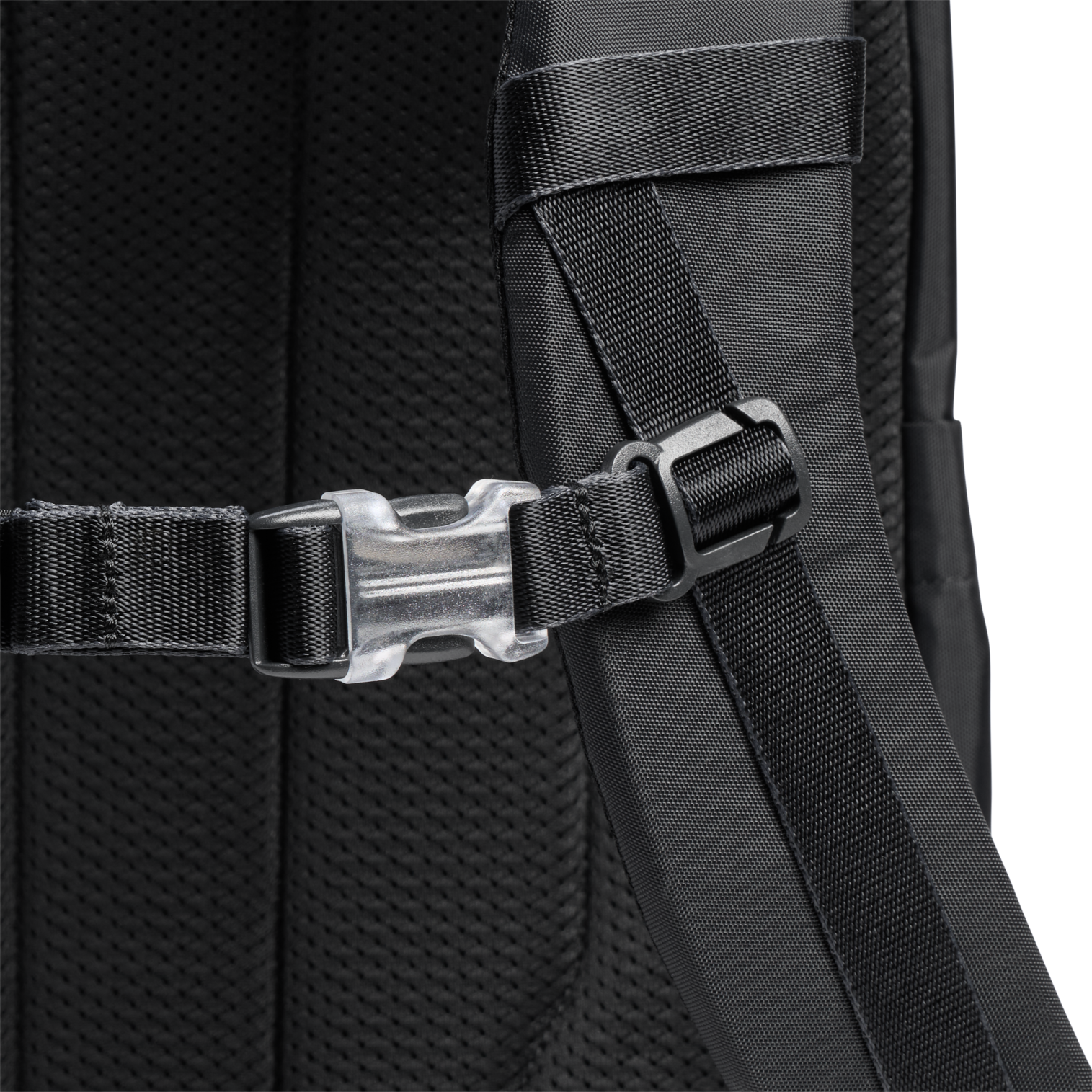 The Vitalize Backpack | 30.9 QT - Image 27